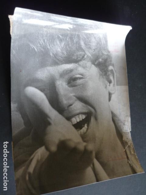 Photos of Singers: RAPHAEL CANTANTE ANTIGUA FOTOGRAFIA 18 X 24 CM