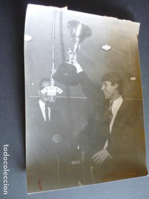 Photos of Singers: RAPHAEL CANTANTE ANTIGUA FOTOGRAFIA 18 X 24 CM