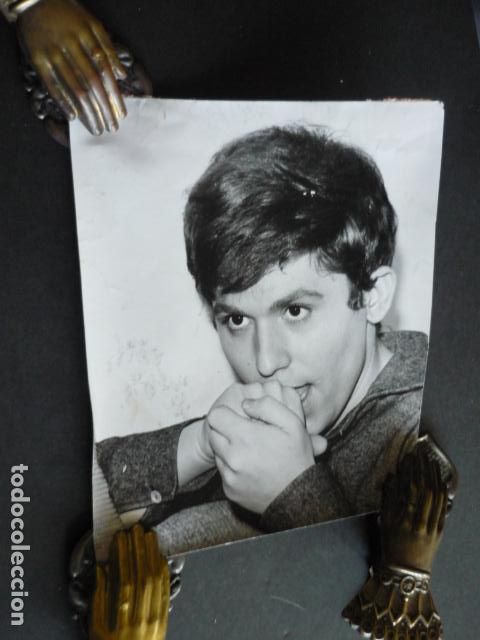 Photos of Singers: RAFAEL CANTANTE ANTIGUA FOTOGRAFIA 15 X 17 CM
