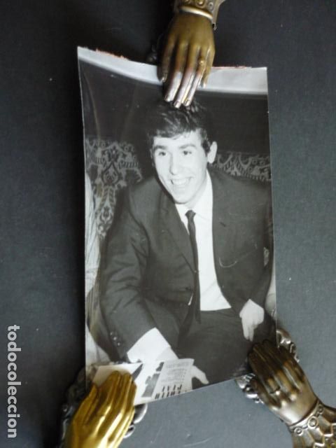 Photos of Singers: RAFAEL CANTANTE ANTIGUA FOTOGRAFIA 12 X 17 CM