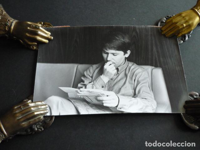 Photos of Singers: RAFAEL CANTANTE ANTIGUA FOTOGRAFIA 12 X 17 CM