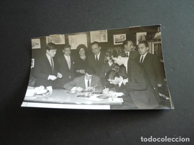 Photos de Chanteurs et Chanteuses: LOS EXTRA&Ntilde;OS CONJUNTO MUSICAL ANTIGUA FOTOGRAFIA 1966 12 X 17 CM