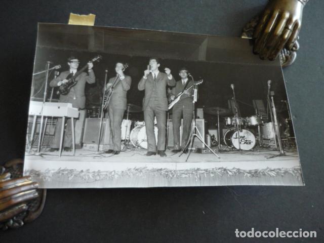 Photos de Chanteurs et Chanteuses: LOS EXTRA&Ntilde;OS CONJUNTO MUSICAL ANTIGUA FOTOGRAFIA 1965 12 X 17 CM
