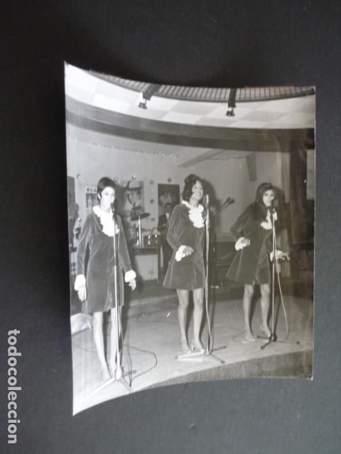 Photos de Chanteurs et Chanteuses: ELLAS CONJUNTO MUSICAL ANTIGUA FOTOGRAFIA 15 X 17 CM