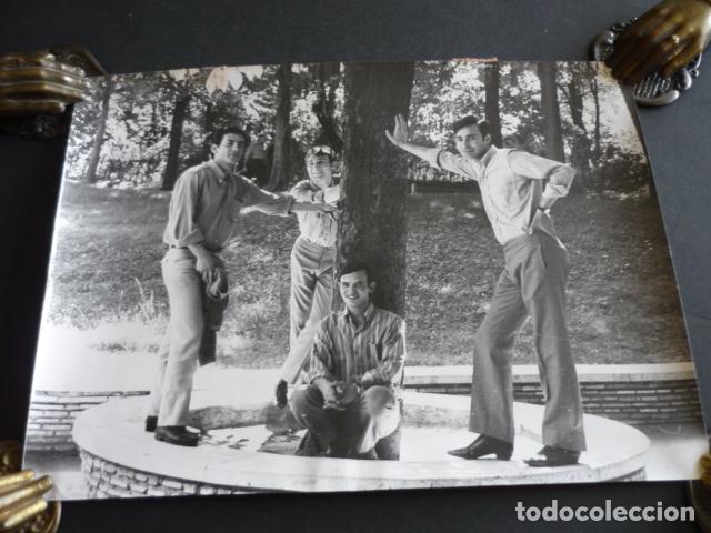 Photos de Chanteurs et Chanteuses: LOS CASTILLOS CONJUNTO MUSICAL ANTIGUA FOTOGRAFIA 24 X 18 CM
