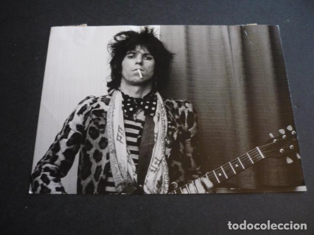 Photos de Chanteurs et Chanteuses: KEITH RICHARD THE ROLLING STONES ANTIGUA FOTOGRAFIA 12 X 17 CM