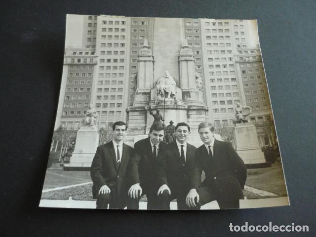 Fotos von Musikern: LOS CONTINENTALES CONJUNTO MUSICAL ESPA&Ntilde;OL ANTIGUA FOTOGRAFIA 18 X 18 CM