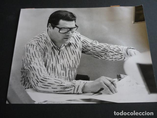 Photos de Chanteurs et Chanteuses: WALDO DE LOS RIOS PIANISTA DIRECTOR DE ORQUESTA ANTIGUA FOTOGRAFIA 18 X 24 CM