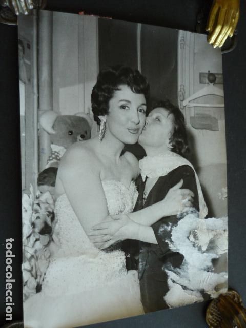 Fotos von Musikern: GLORIA LASSO CON EDITH PIAFF CANTANTE ANTIGUA FOTOGRAFIA 18 X 24 CM