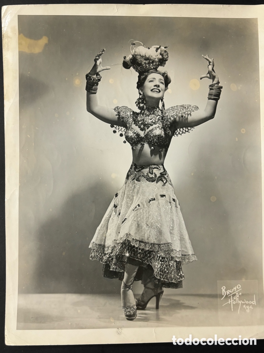 Fotos von Musikern: Foto original de cantante imitadora de Carmen Miranda foto Bruno Hollywood New York