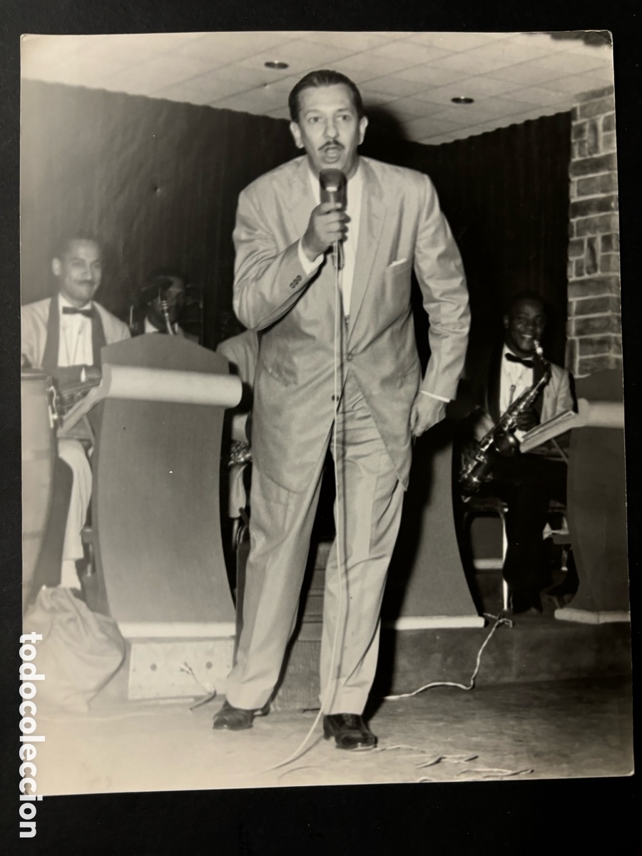 Fotos von Musikern: Foto original de cantante latino