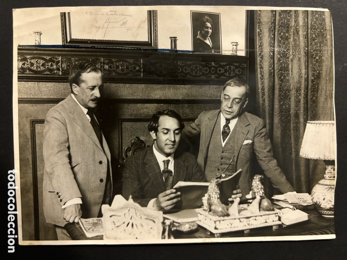 Photos de Chanteurs et Chanteuses: Foto original tenor Jos&eacute; Romeu con los escritores Enrique Contreras Camargo y Leopoldo L&oacute;pez de Saa