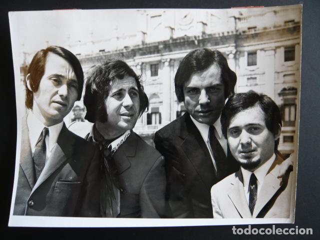 Fotos von Musikern: LOS ALBAS CONJUNTO MUSICAL ANTIGUA FOTOGRAFIA ORIGINAL 1969 18 X 24 CM