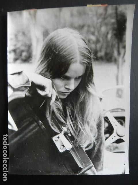 Photos de Chanteurs et Chanteuses: THE MAMAS AND THE PAPAS CONJUNTO MUSICAL ANTIGUA FOTOGRAFIA ORIGINAL 18 X 24 CM