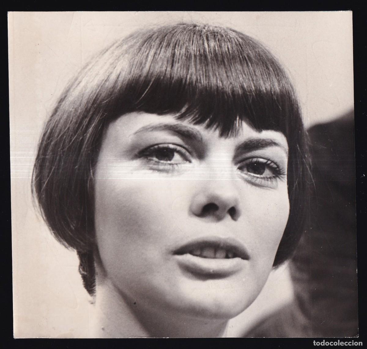 Photos de Chanteurs et Chanteuses: Foto an&oacute;nima. *Mireille Mathieu* Meds: 129x122 mm.