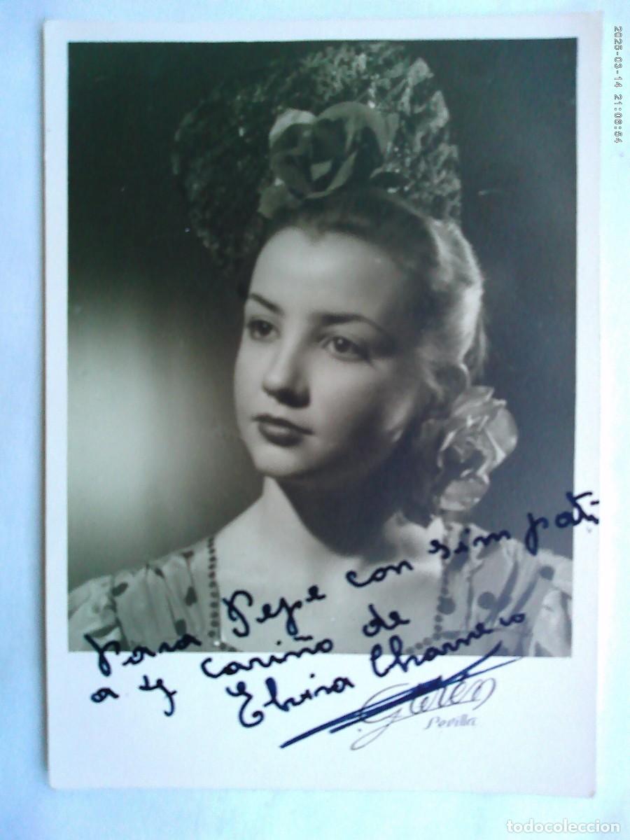 Fotos de Cantantes: FOTO DE CANTANTE DE COPLA ELVIRA CHAMACO CON MANTILLA DEDICADA Y FIRMADA. DE GAREN, SEVILLA