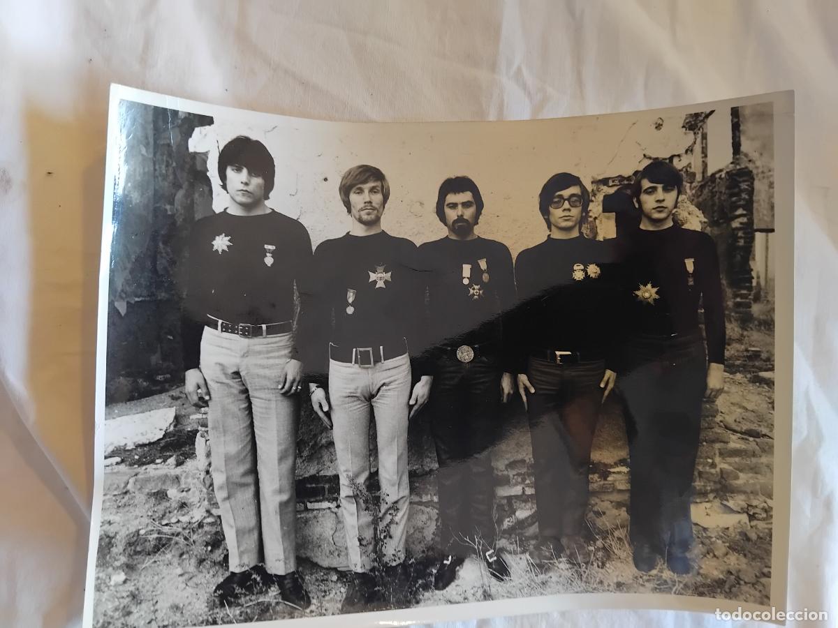 Fotos de Cantantes: FOTOGRAFIA DE LOS BRAVOS. FOTO SCHOMMER. 24 X 18 CM.