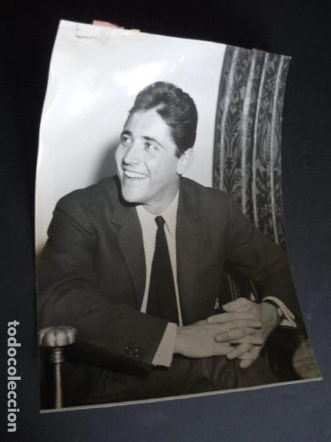 Fotos von Musikern: SACHA DISTEL CANTANTE ANTIGUA FOTOGRAFIA 24 X 18 CM