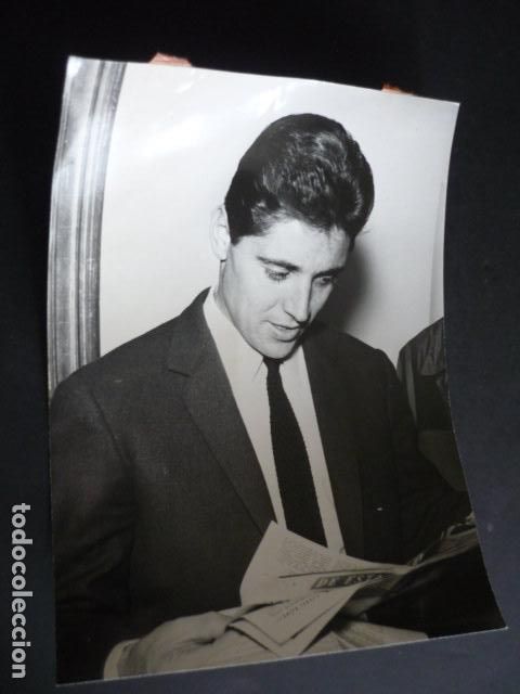 Fotos de Cantantes: SACHA DISTEL CANTANTE ANTIGUA FOTOGRAFIA 24 X 18 CM