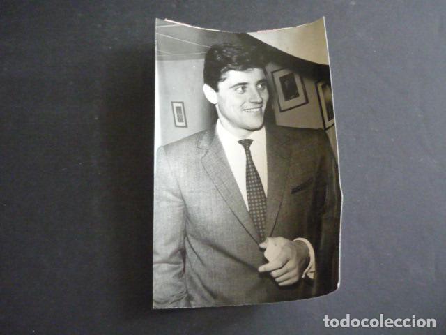 Foto di Cantanti: SACHA DISTEL CANTANTE ANTIGUA FOTOGRAFIA 12 X 18 CM