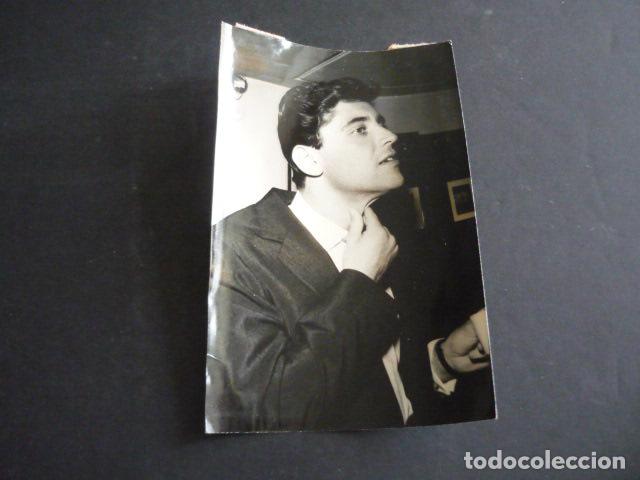 Fotos von Musikern: SACHA DISTEL CANTANTE ANTIGUA FOTOGRAFIA 12 X 18 CM
