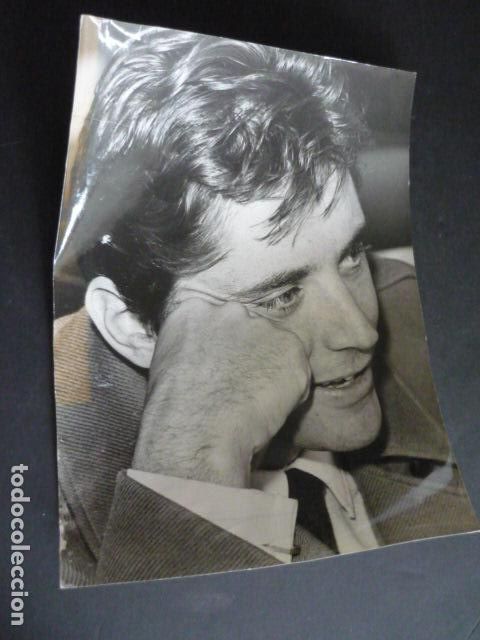Photos of Singers: SACHA DISTEL CANTANTE ANTIGUA FOTOGRAFIA 18 X 24 CM