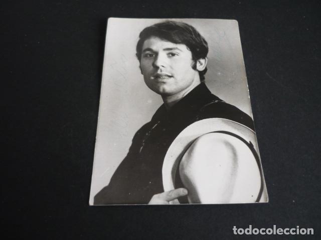 Photos of Singers: RAPHAEL CANTANTE ANTIGUA FOTOGRAFIA 8,5 X 12,5 CM