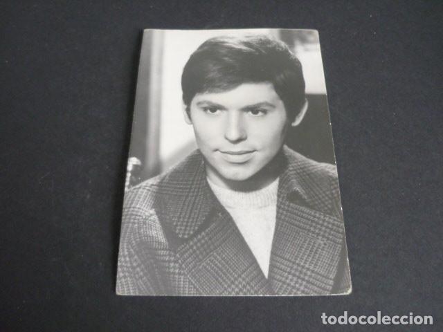 Photos of Singers: RAPHAEL CANTANTE ANTIGUA FOTOGRAFIA 8,5 X 12,5 CM