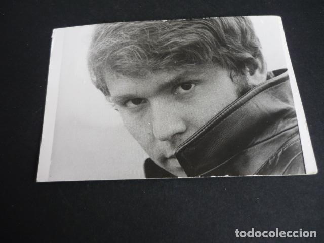 Photos of Singers: RAPHAEL CANTANTE ANTIGUA FOTOGRAFIA 8,5 X 12,5 CM