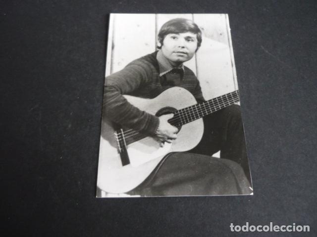 Photos of Singers: RAPHAEL CANTANTE ANTIGUA FOTOGRAFIA 7,5 X 10,5 CM