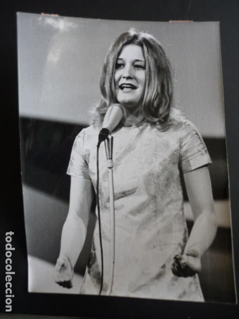 Photos of Singers: EVA SRSEN CANTANTE ANTIGUA FOTOGRAFIA 18 X 24 CM