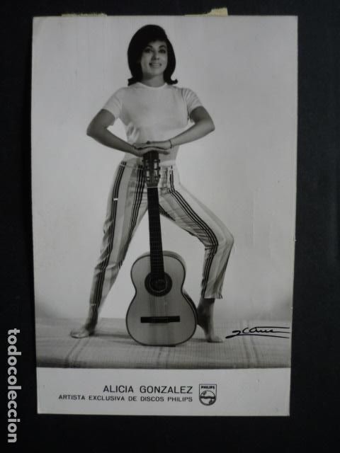 Photos of Singers: ALICIA GONZALEZ CANTANTE ANTIGUA FOTOGRAFIA 13 X 9 CM