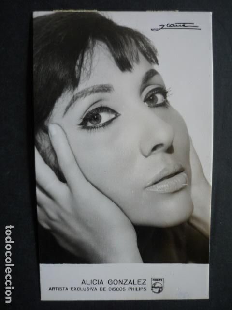 Photos of Singers: ALICIA GONZALEZ CANTANTE ANTIGUA FOTOGRAFIA 13 X 8 CM