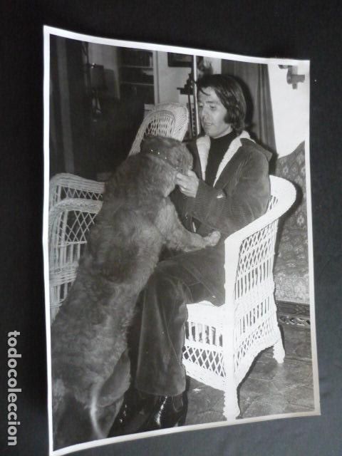 Photos of Singers: RAFAEL CANTANTE ANTIGUA FOTOGRAFIA 18 X 24 CM