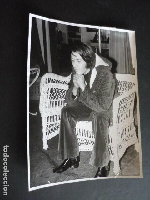 Photos of Singers: RAFAEL CANTANTE ANTIGUA FOTOGRAFIA 18 X 24 CM