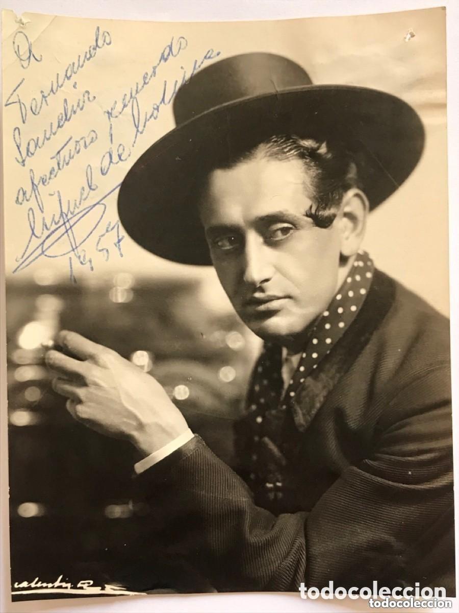 Foto di Cantanti: Fotograf&iacute;a dedicada Miguel De Molina a Fernando S&aacute;nchez. 1957