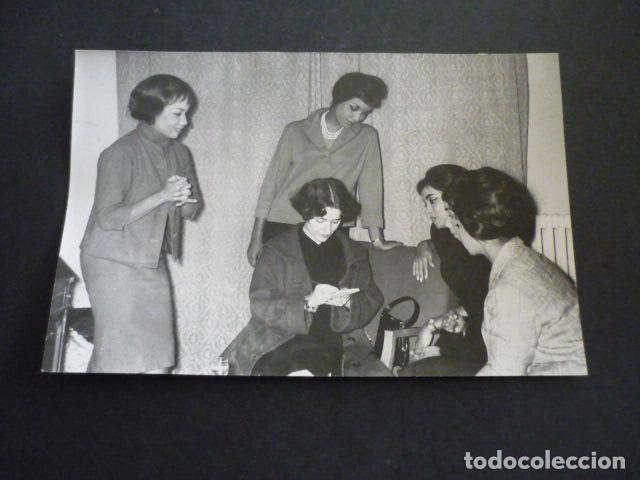 Photos of Singers: HERMANAS BENITEZ CANTANTE ANTIGUA FOTOGRAFIA 18 X 12 CM