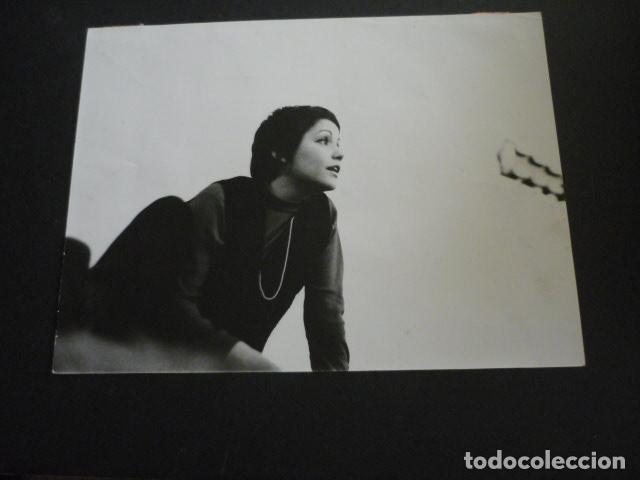 Photos of Singers: ELISA SERNA CANTANTE ANTIGUA FOTOGRAFIA 18 X 24 CM