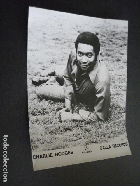 Photos of Singers: CHARLIE HODGES CANTANTE ANTIGUA FOTOGRAFIA 18 X 13 CM