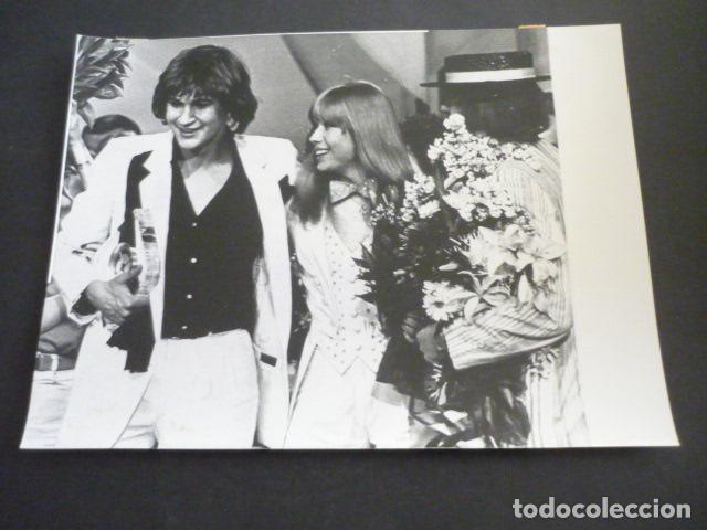 Photos of Singers: FESTIVAL DE EUROVISION 1980 ANTIGUA FOTOGRAFIA 18 X 24 CM