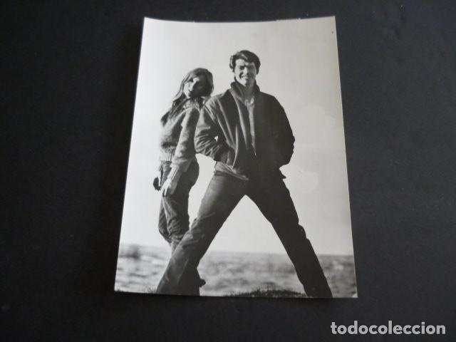 Photos of Singers: BARBARA Y DIK DUO MUSICAL CANTANTES ANTIGUA FOTOGRAFIA 13 X 18 CM