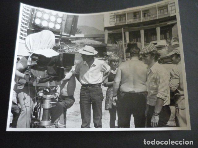 Photos of Singers: LOS CHARLOTS CONJUNTO MUSICAL CANTANTES ANTIGUA FOTOGRAFIA 18 X 24 CM
