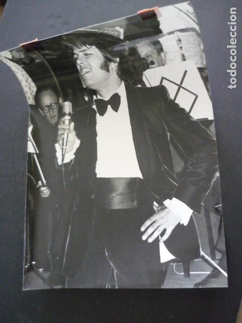 Photos of Singers: TONY LANDA CANTANTE ANTIGUA FOTOGRAFIA 18 X 24 CM