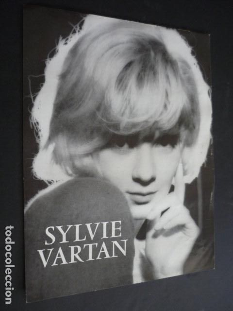 Photos of Singers: SYLVIE VARTAN CANTANTE TARJETA DISCOGRAFICA 21 X 26 CM