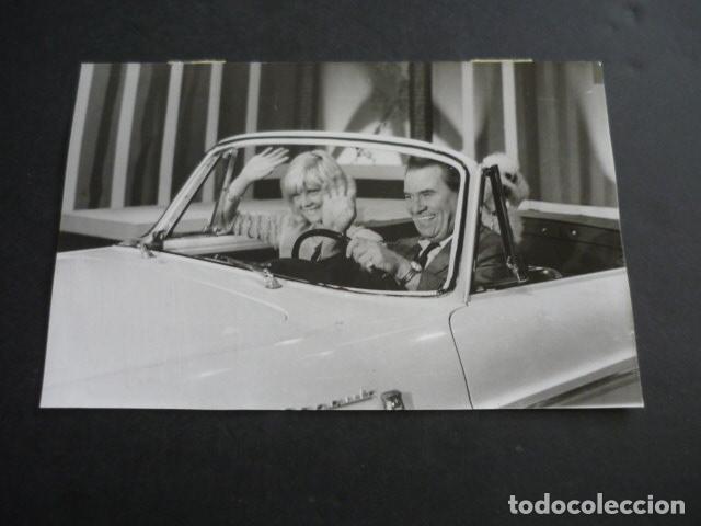 Photos of Singers: SYLVIE VARTAN CANTANTE ANTIGUA FOTOGRAFIA 12 X 18 CM