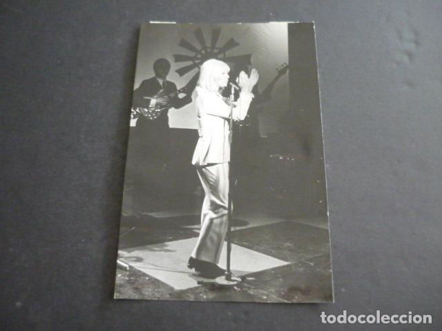 Photos of Singers: SYLVIE VARTAN CANTANTE ANTIGUA FOTOGRAFIA 12 X 18 CM
