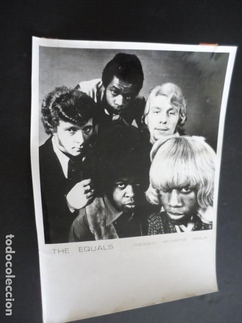 Photos of Singers: THE EQUALS CONJUNTO MUSICAL ANTIGUA FOTOGRAFIA 18 X 24 CM