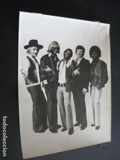 Photos of Singers: THE EQUALS CONJUNTO MUSICAL ANTIGUA FOTOGRAFIA 18 X 24 CM