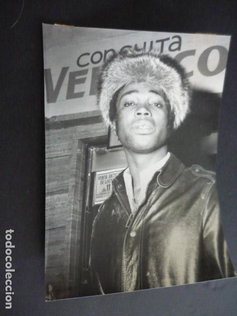 Photos of Singers: THE FOUNDATIONS CONJUNTO MUSICAL ANTIGUA FOTOGRAFIA 18 X 24 CM