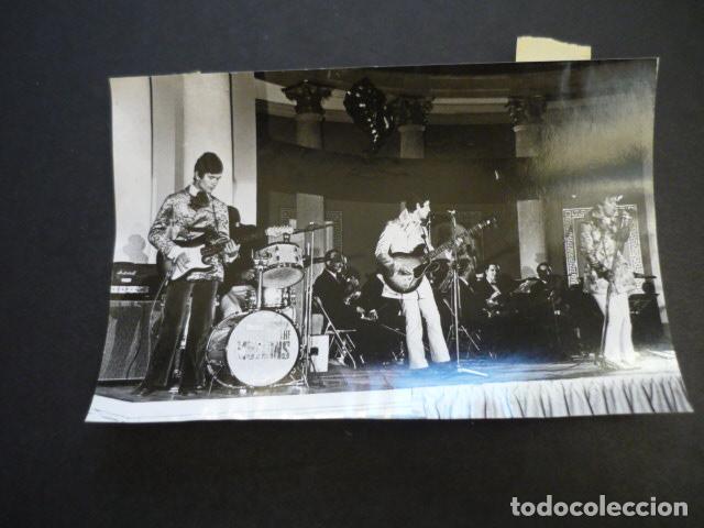 Photos of Singers: THE MOTIONS CONJUNTO MUSICAL ANTIGUA FOTOGRAFIA 12 X 17 CM